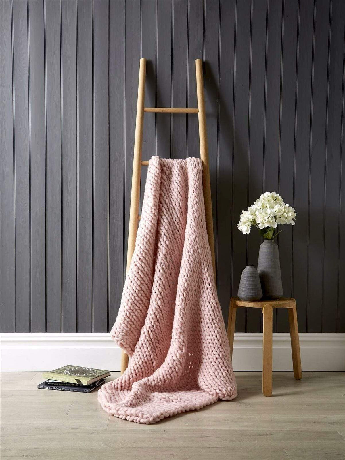 Chunky Cable Knit Throw Blanket